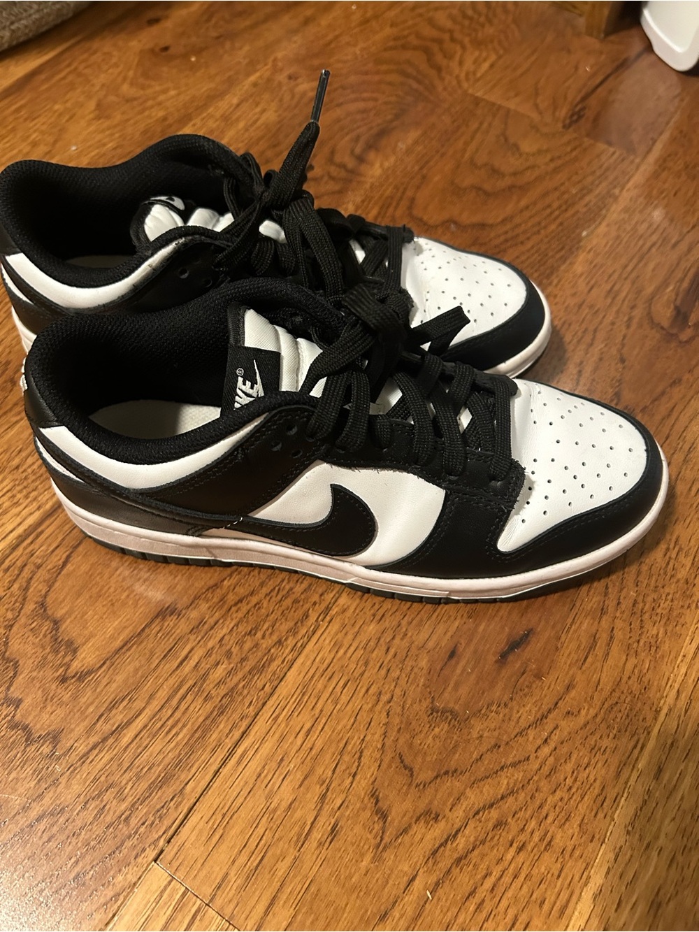 Nike Black and White Low-Top Sneakers – Classic Swoosh